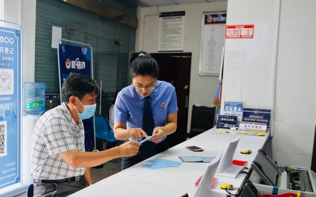【28圈日报
】重庆开州：多方携手为少年解决落户升学难题